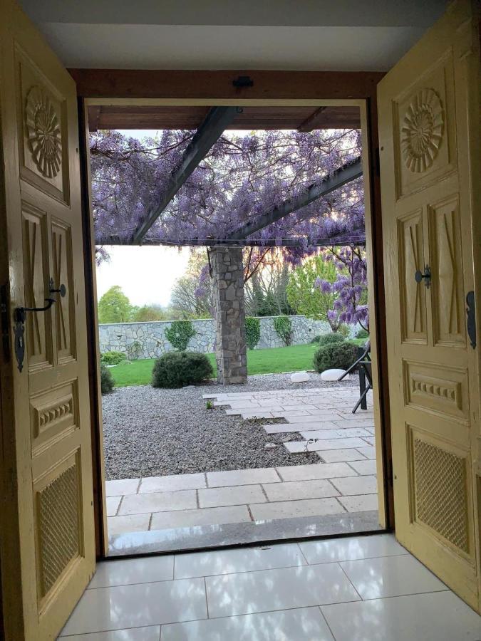 Ferienwohnung House Wisteria Kostanjevica na Krasu Exterior foto